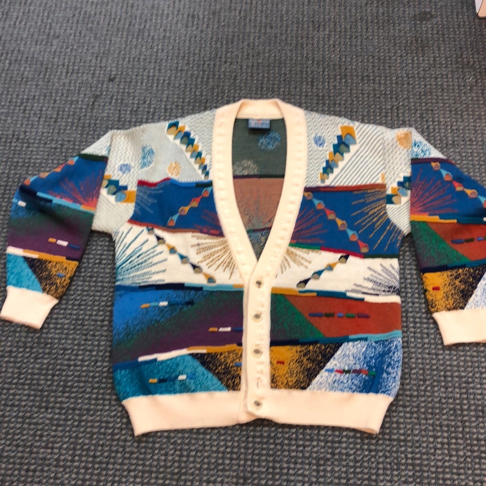 Beautiful lamb”s wool cardigan